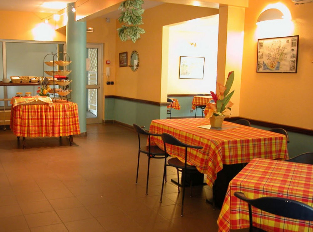 Hotel Saint John Perse Pointe-a-Pitre  Bagian luar foto