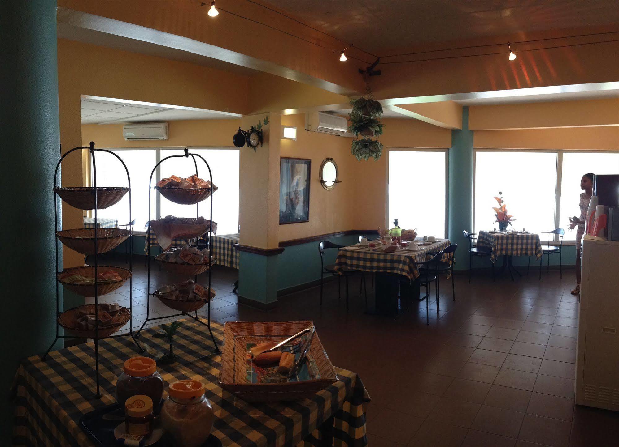 Hotel Saint John Perse Pointe-a-Pitre  Bagian luar foto